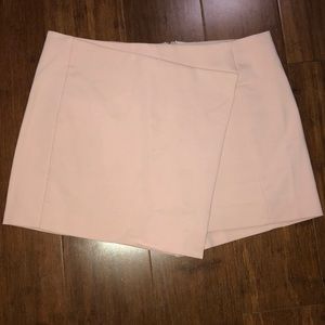 Express light pink skort